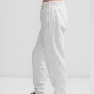 ariztia sweatpants